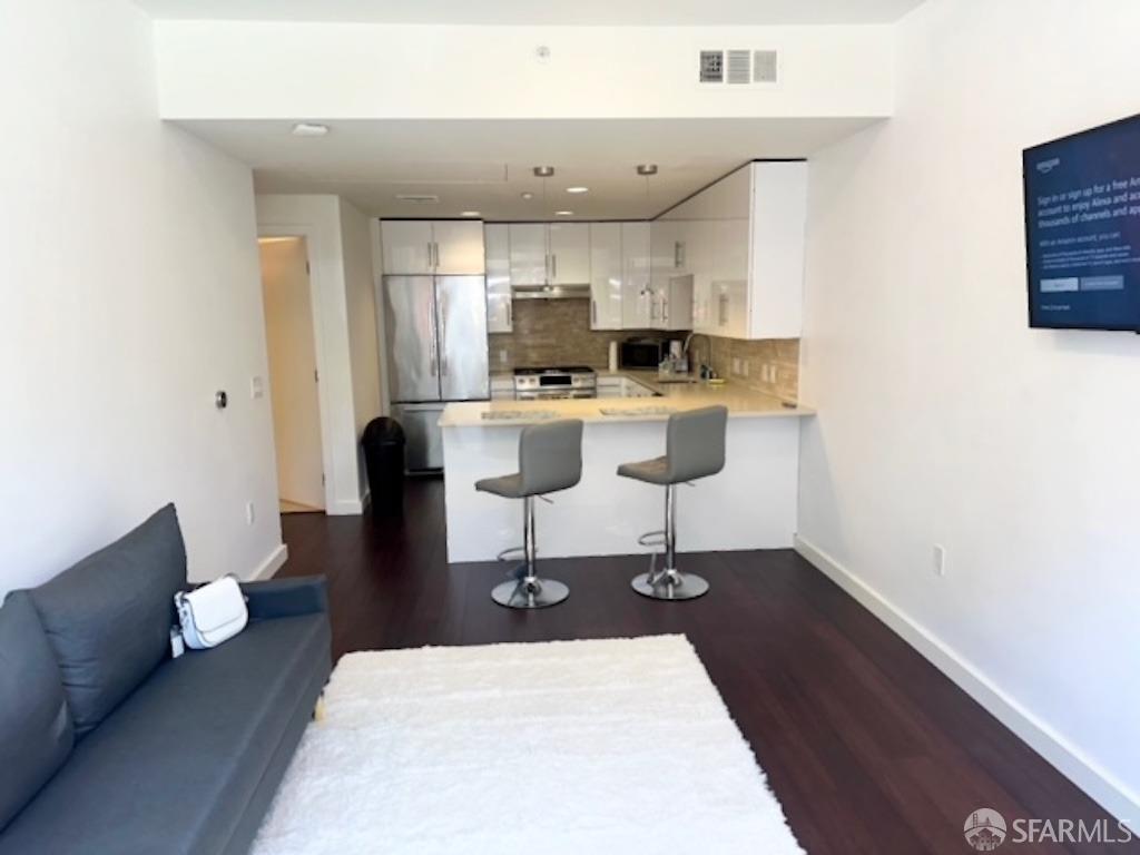 Detail Gallery Image 2 of 12 For 550 Innes Ave #101,  San Francisco,  CA 94142 - 1 Beds | 1 Baths