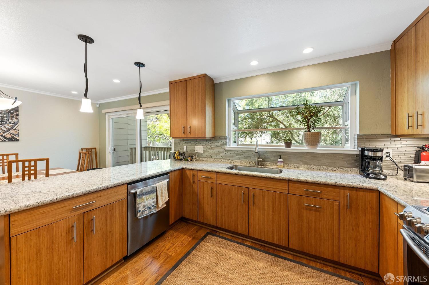 Detail Gallery Image 9 of 41 For 431 Woodminster Dr, Moraga,  CA 94556 - 3 Beds | 2/1 Baths