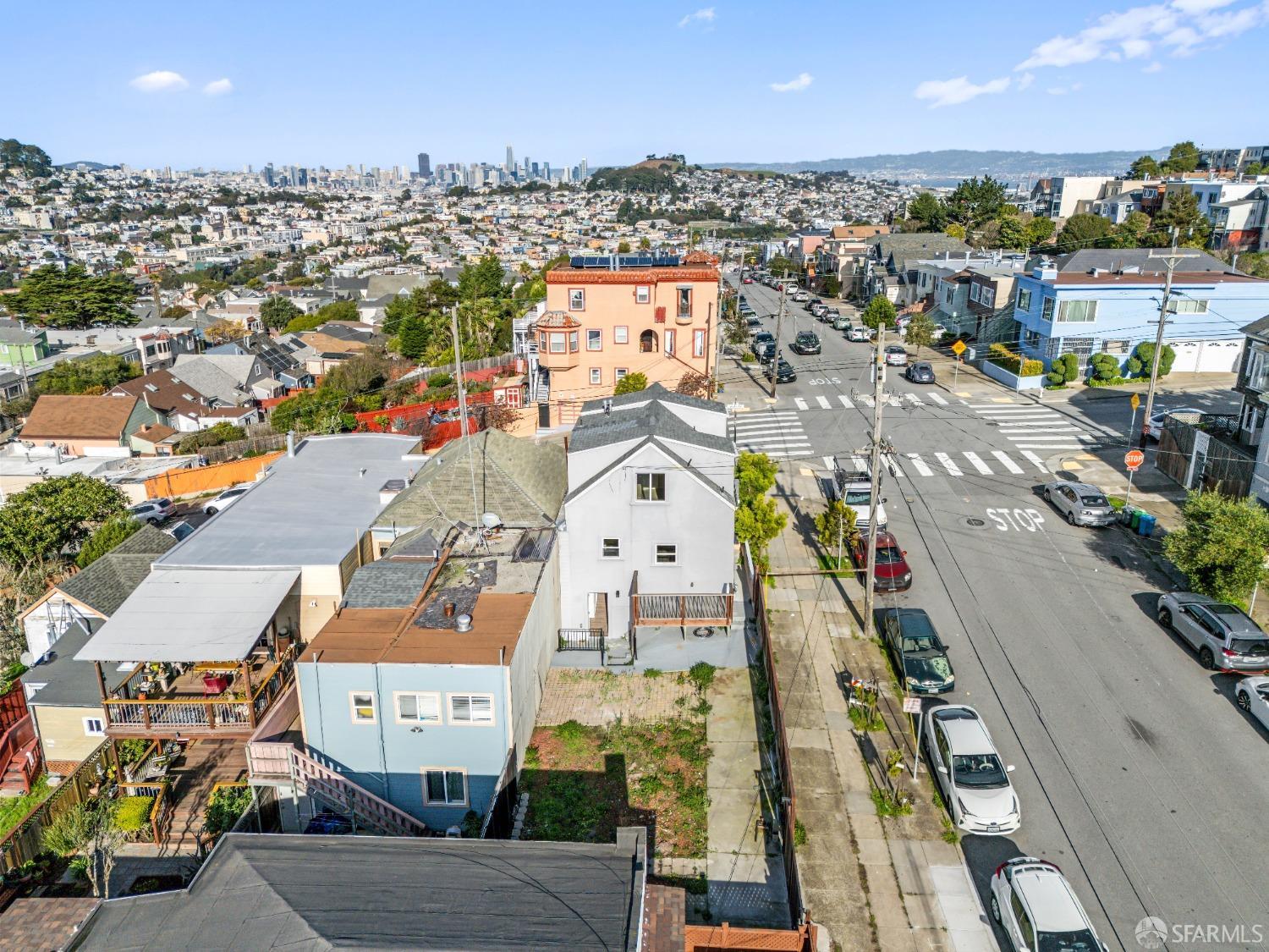 Detail Gallery Image 14 of 15 For 200 Naples St, San Francisco,  CA 94112 - 3 Beds | 2/1 Baths