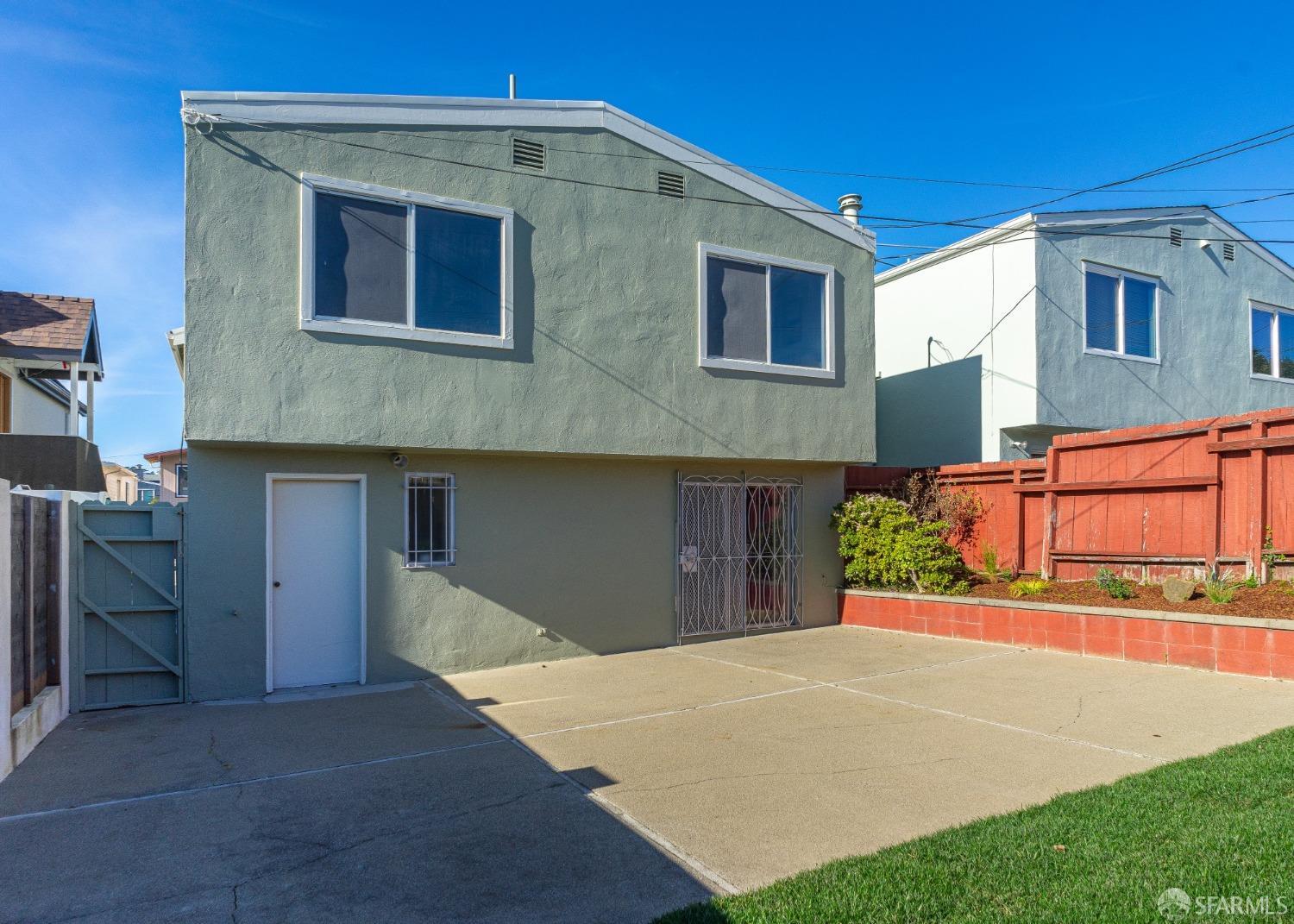 Detail Gallery Image 18 of 21 For 271 Del Prado Dr, Daly City,  CA 94015 - 3 Beds | 2 Baths