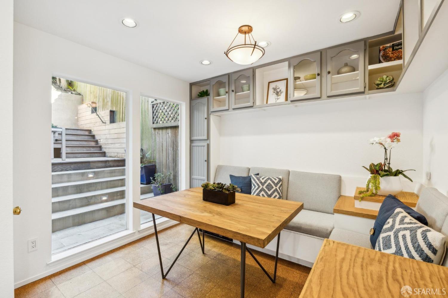 Detail Gallery Image 17 of 64 For 36 Sussex St, San Francisco,  CA 94131 - 3 Beds | 2/1 Baths