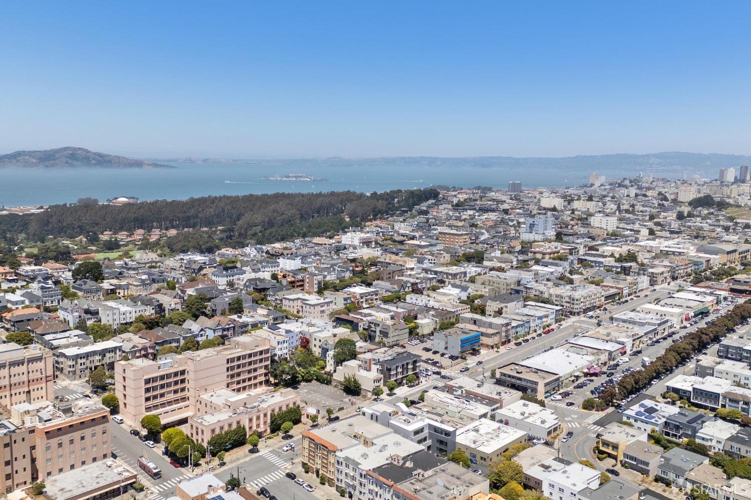 Detail Gallery Image 31 of 32 For 3649 California St, San Francisco,  CA 94118 - 1 Beds | 1 Baths