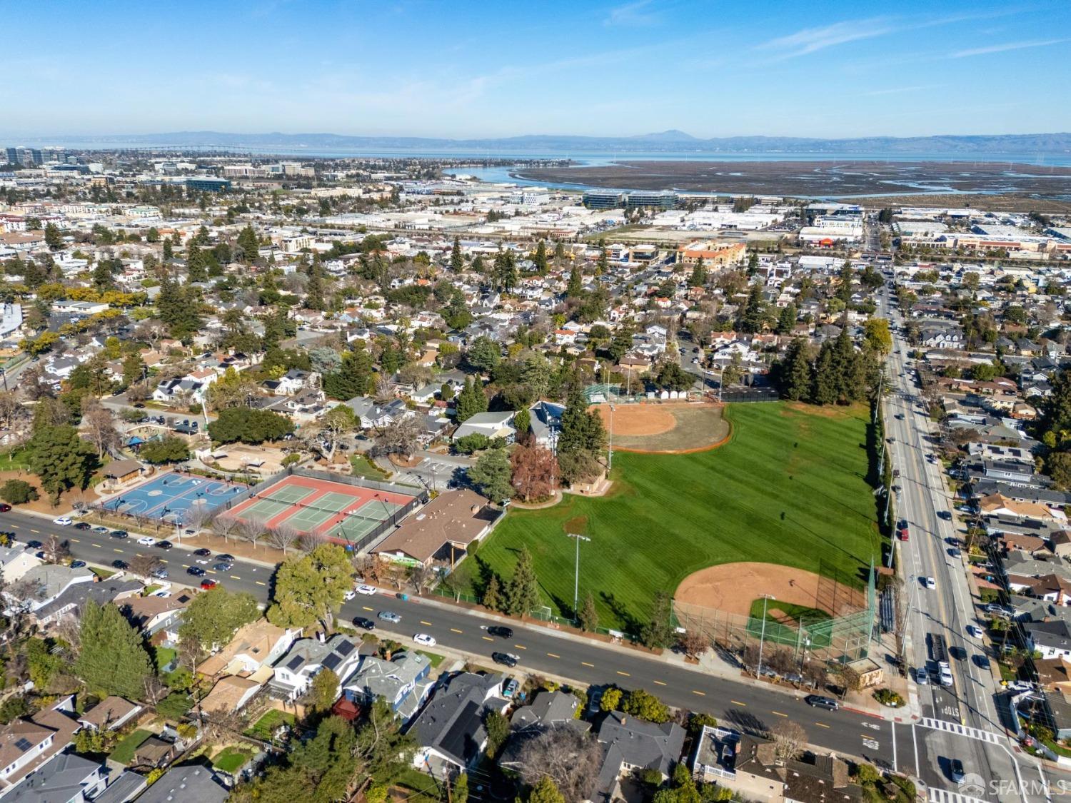 Detail Gallery Image 48 of 49 For 1944 Eucalyptus Ave, San Carlos,  CA 94070 - 3 Beds | 2/1 Baths