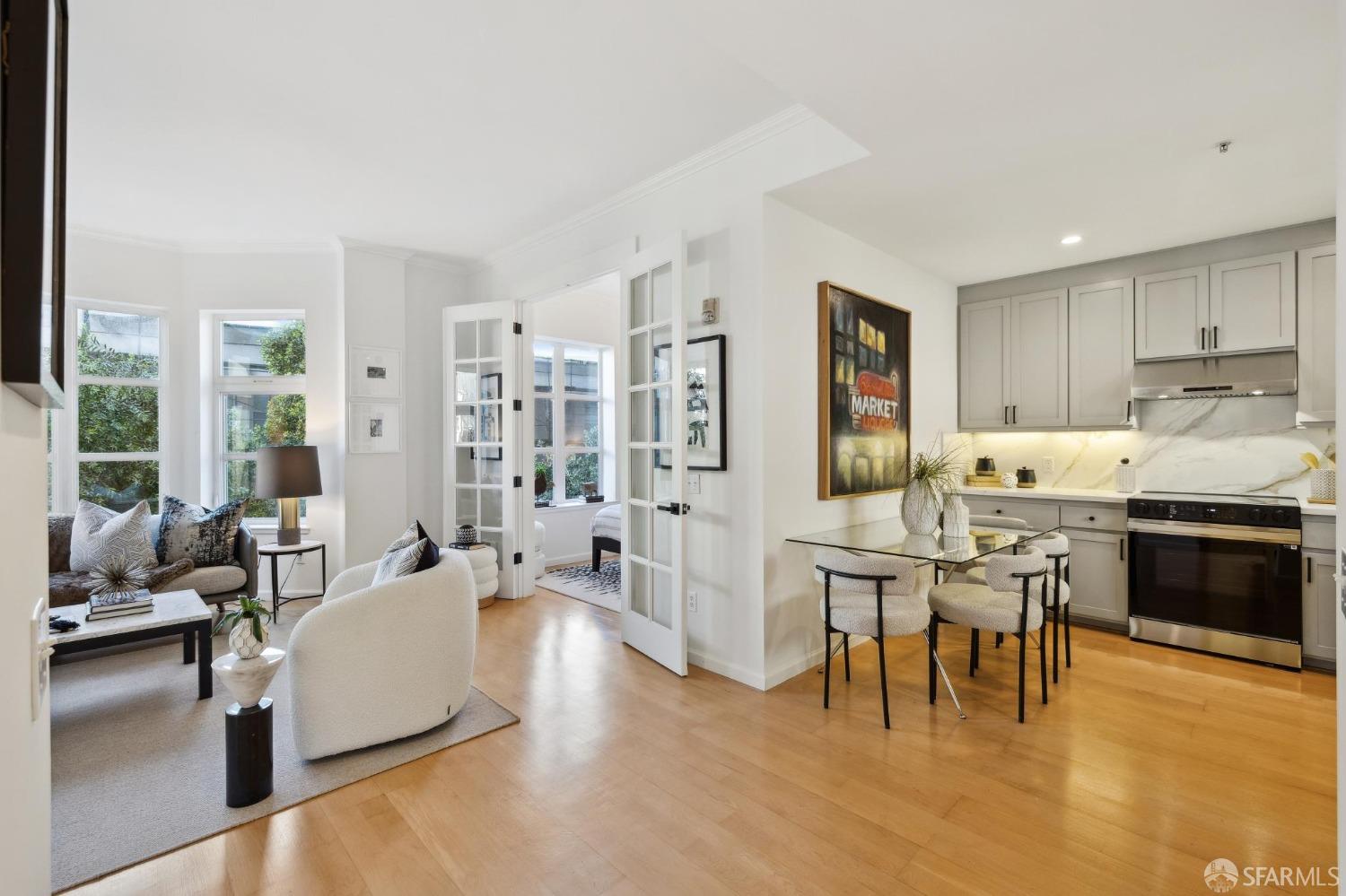Photo #6: 425006892 Listing 
