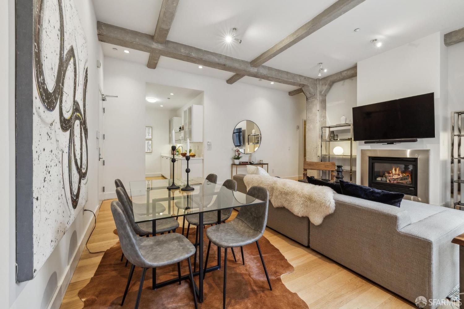 Photo #6: 425008183 Listing 