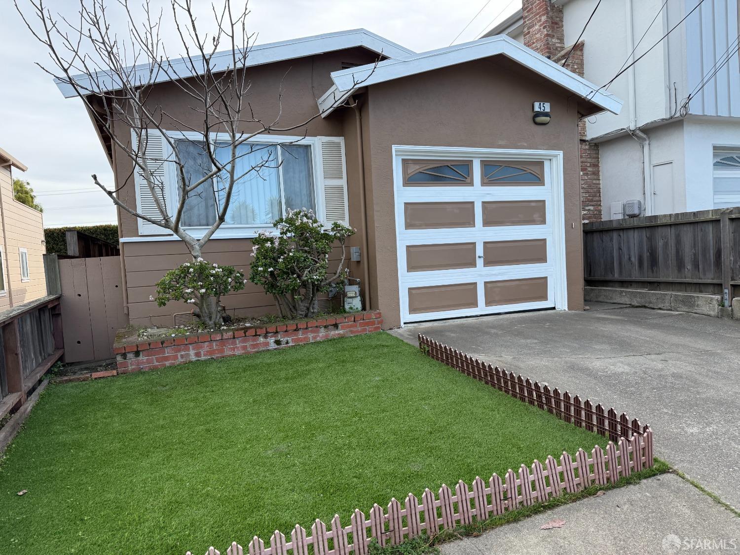Detail Gallery Image 1 of 1 For 45 Spruce St, Millbrae,  CA 94030 - 2 Beds | 1/1 Baths