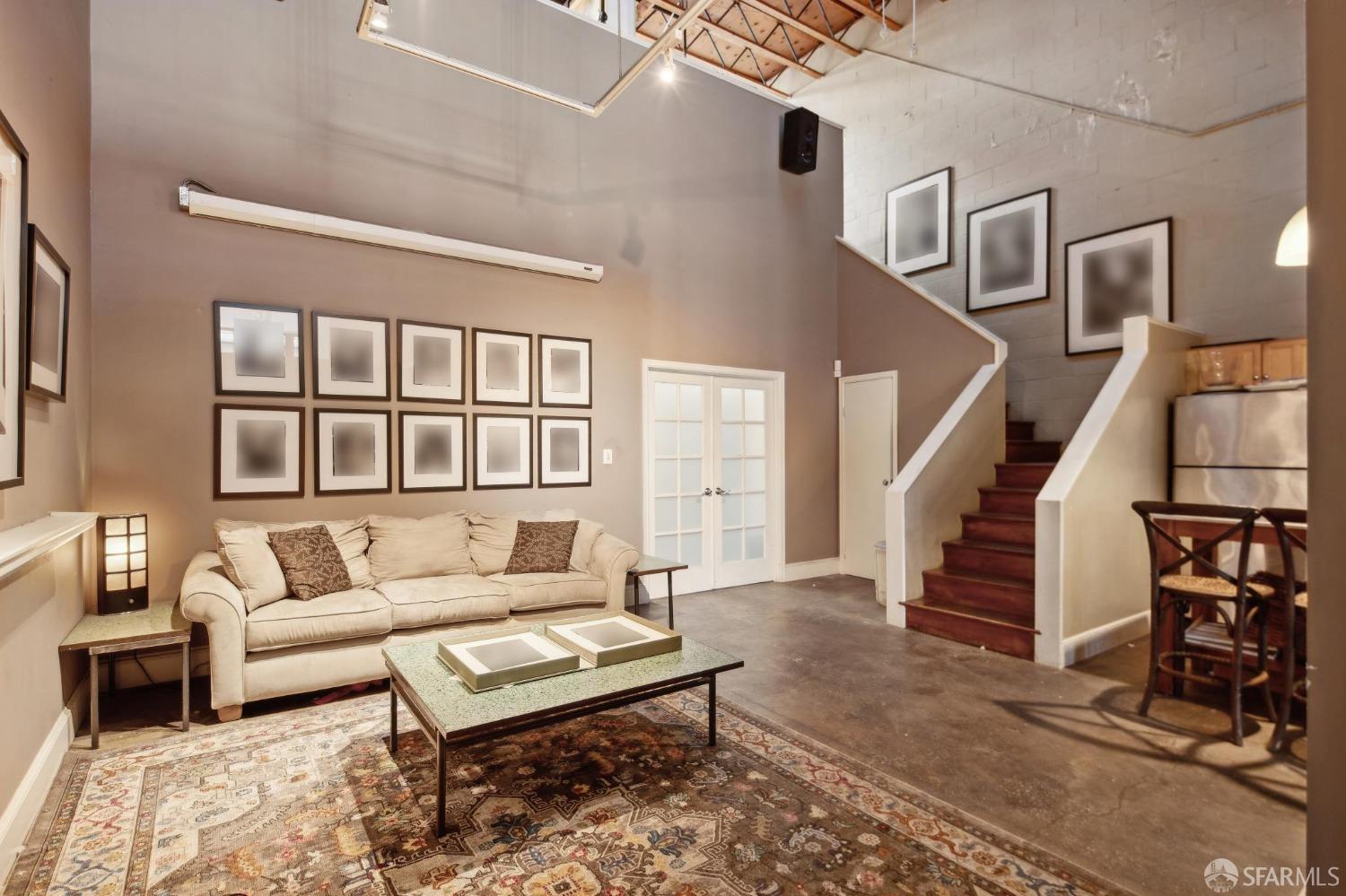 Detail Gallery Image 10 of 25 For 2014 Oakdale Ave, San Francisco,  CA 94124 - – Beds | – Baths