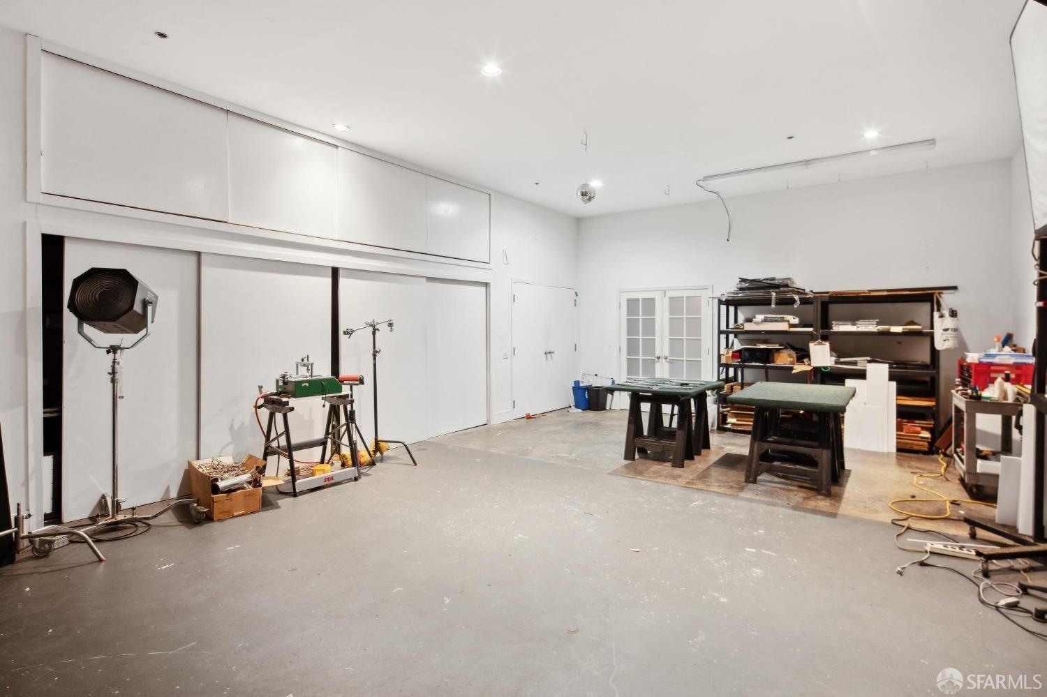 Detail Gallery Image 19 of 25 For 2014 Oakdale Ave, San Francisco,  CA 94124 - – Beds | – Baths