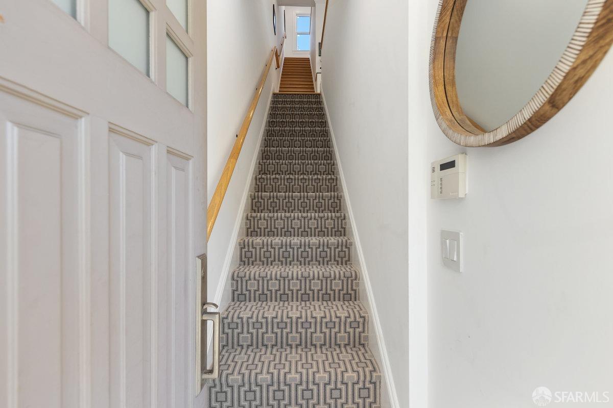 Photo #4: 425000599 Listing 