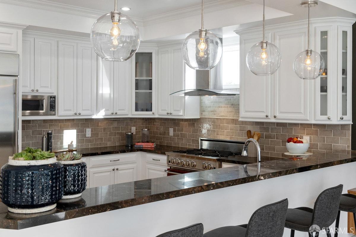 Photo #6: 425000599 Listing 