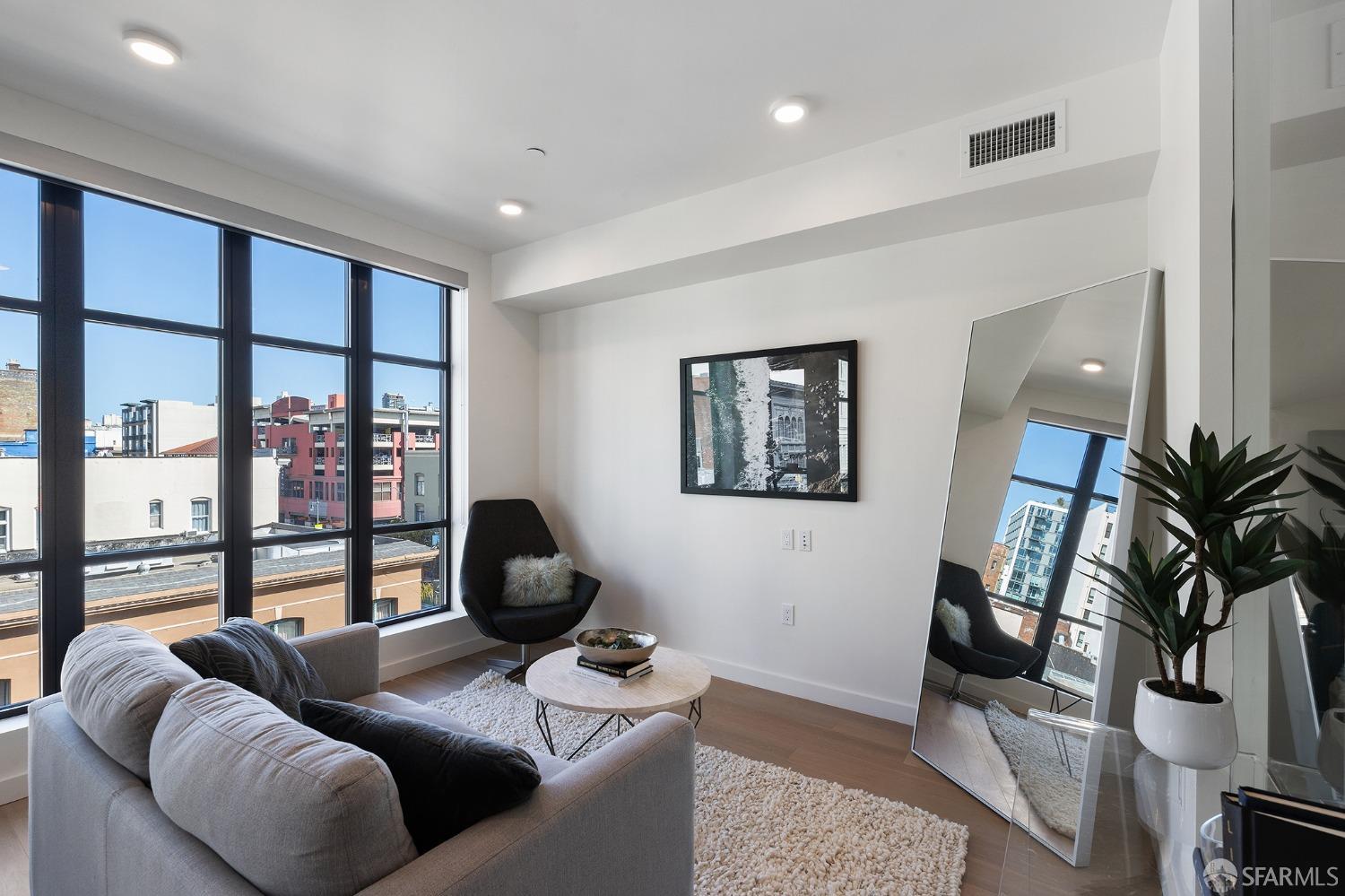 1201 Sutter Street Unit Ph601