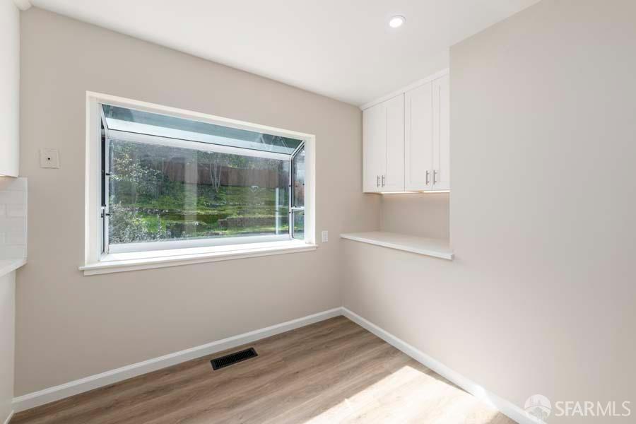 Detail Gallery Image 13 of 41 For 3430 Morningside Dr, El Sobrante,  CA 94803 - 4 Beds | 3 Baths