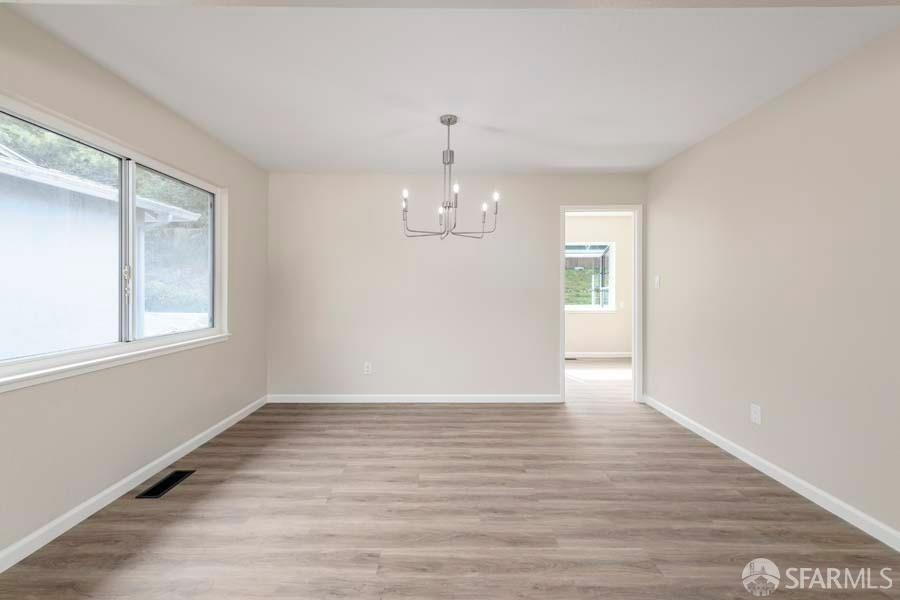 Detail Gallery Image 9 of 41 For 3430 Morningside Dr, El Sobrante,  CA 94803 - 4 Beds | 3 Baths