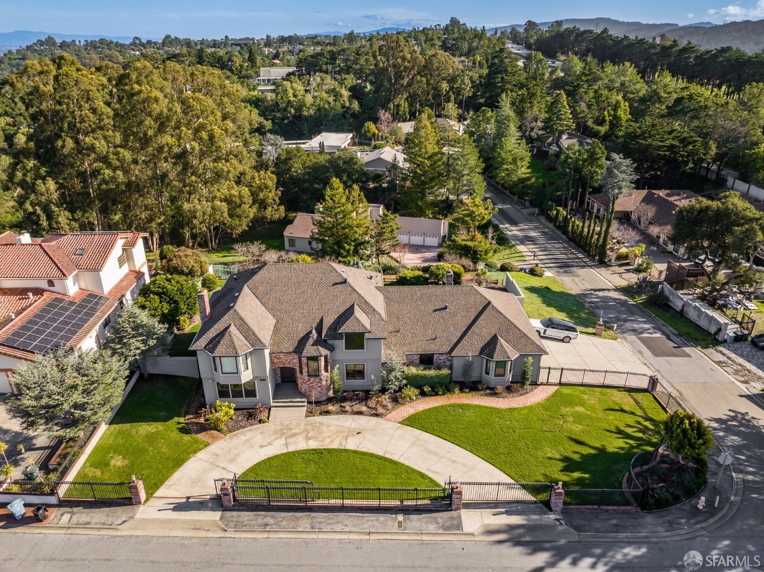 Detail Gallery Image 1 of 1 For 2665 Butternut Drive Dr, Hillsborough,  CA 94010 - 4 Beds | 4 Baths