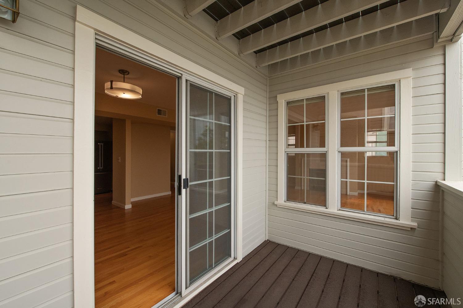 Detail Gallery Image 33 of 54 For 4369 Terrabella Way, Oakland,  CA 94619 - 3 Beds | 2 Baths