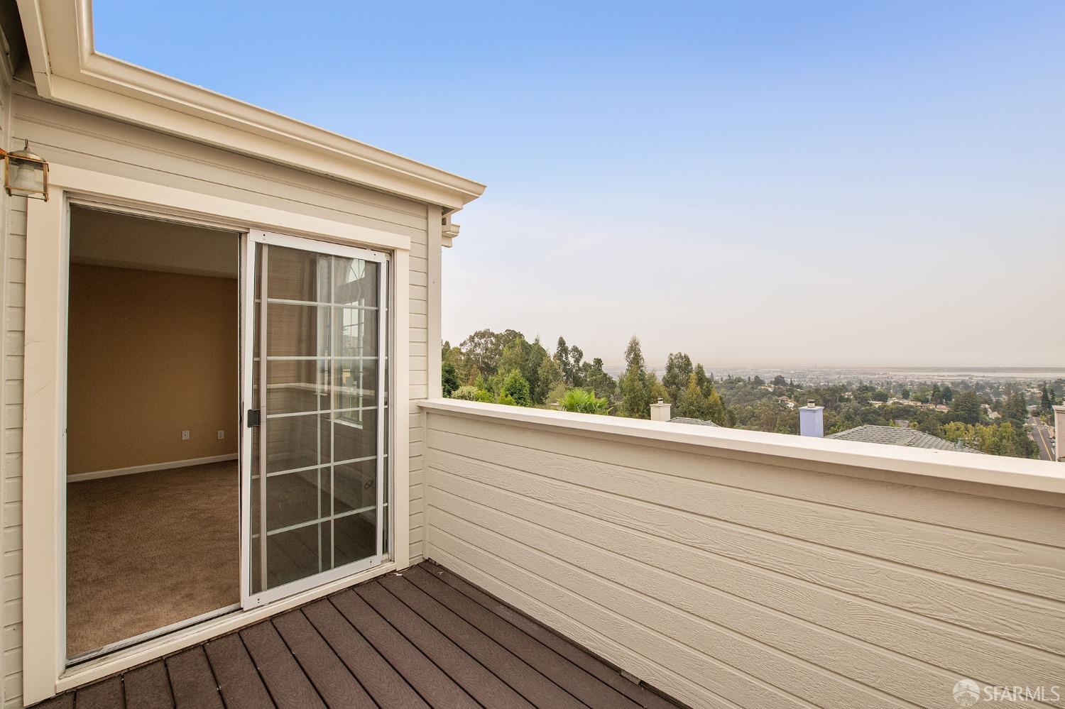 Detail Gallery Image 1 of 54 For 4369 Terrabella Way, Oakland,  CA 94619 - 3 Beds | 2 Baths