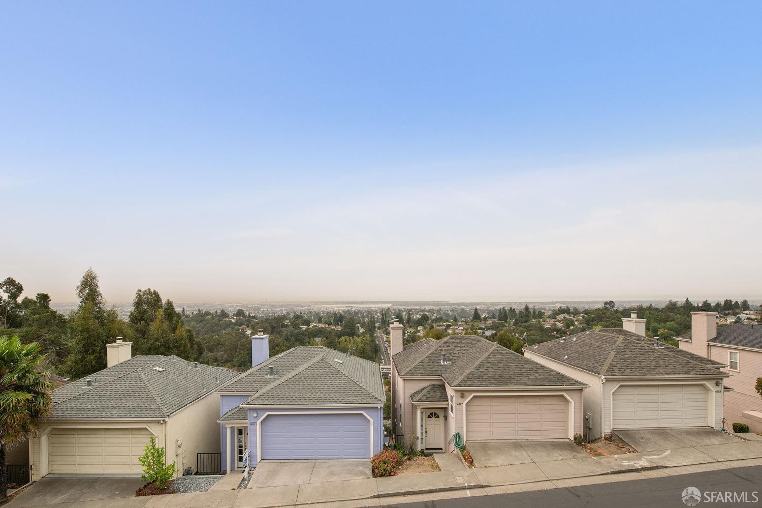 Detail Gallery Image 40 of 54 For 4369 Terrabella Way, Oakland,  CA 94619 - 3 Beds | 2 Baths