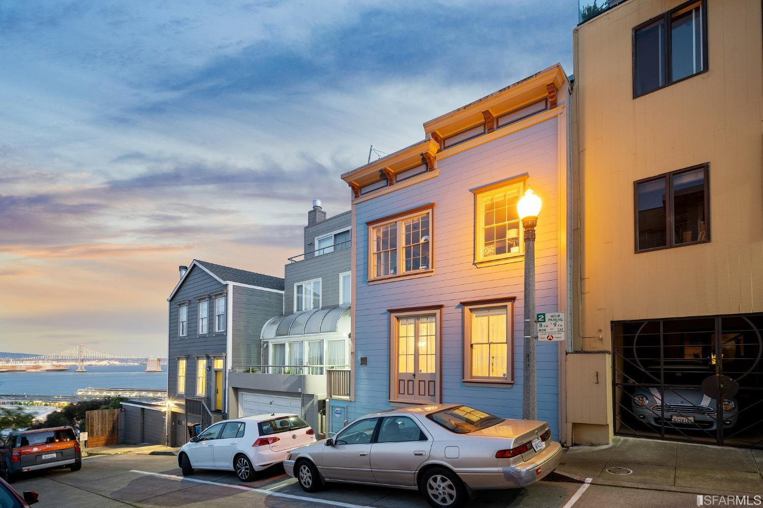 Detail Gallery Image 1 of 1 For 21 Alta St #B,  San Francisco,  CA 94133 - 0 Beds | 1/1 Baths