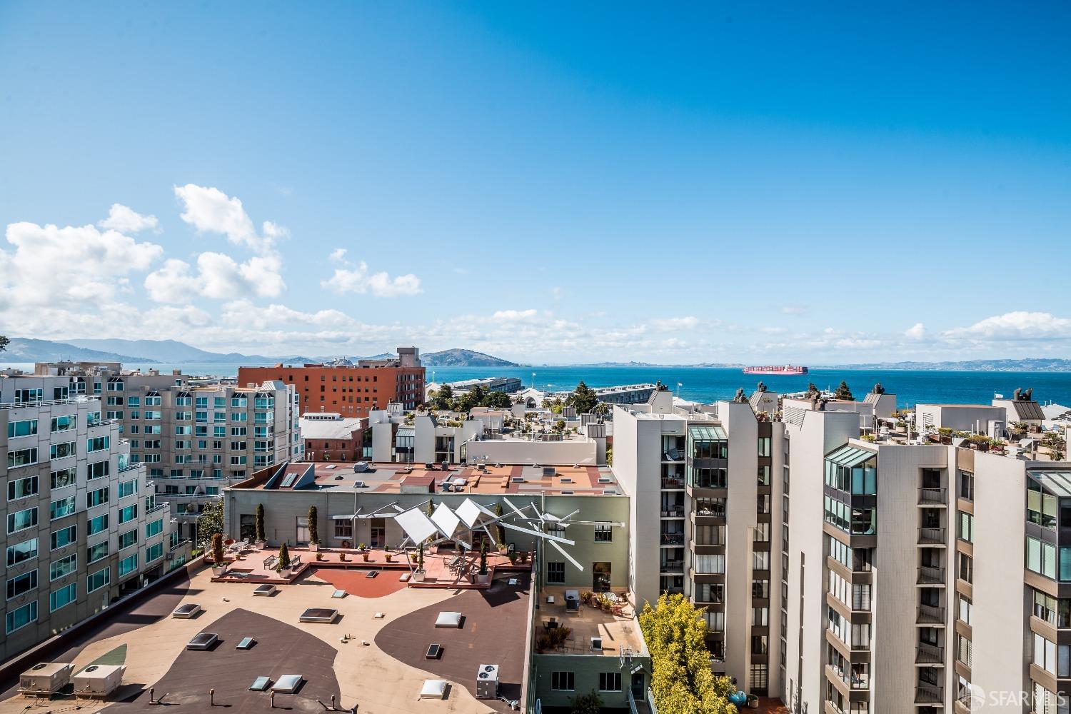 Detail Gallery Image 12 of 33 For 101 Lombard St 903w,  San Francisco,  CA 94111 - 2 Beds | 2 Baths
