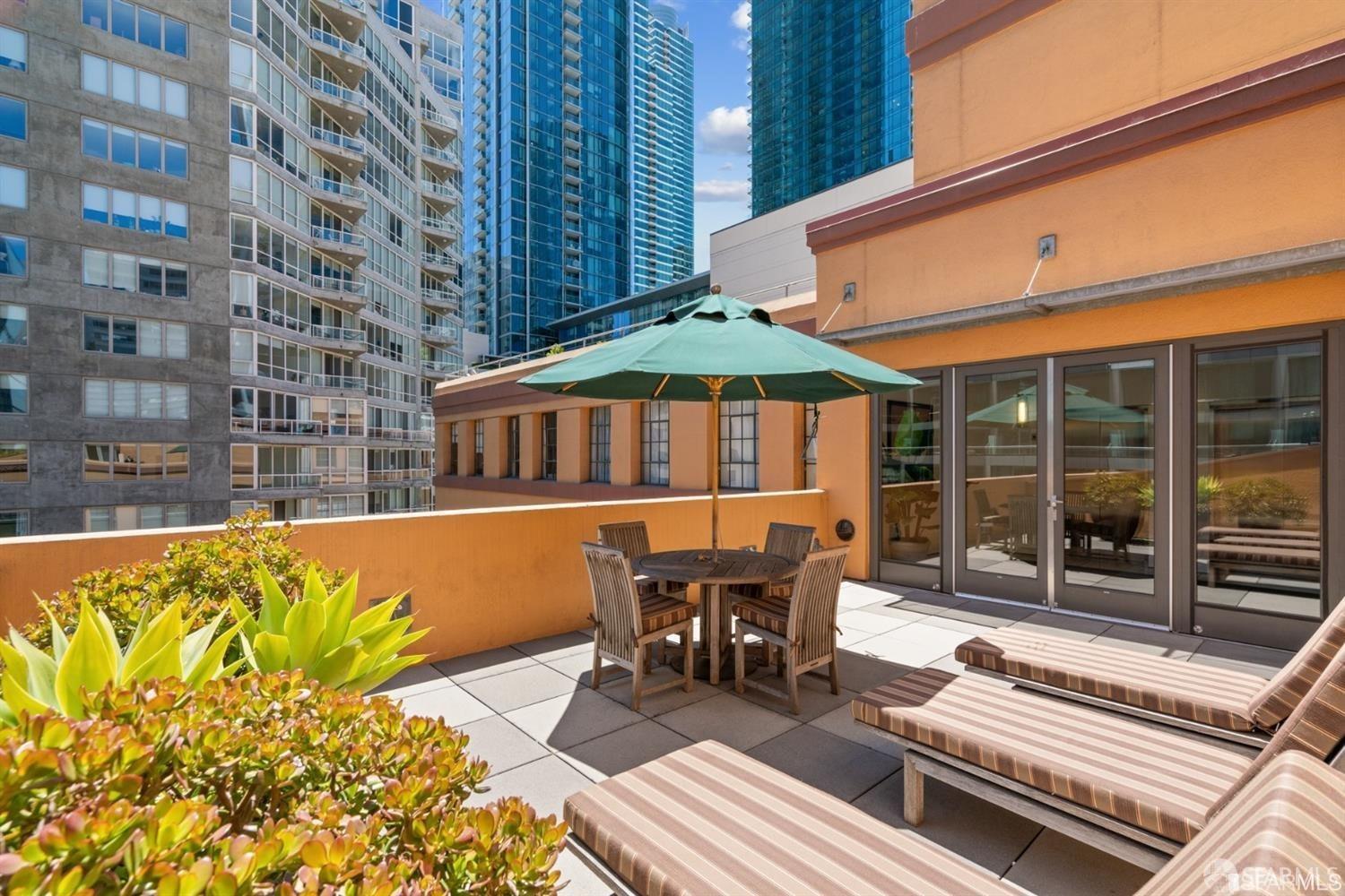 Photo #18: 425017227 Listing: Photo #18