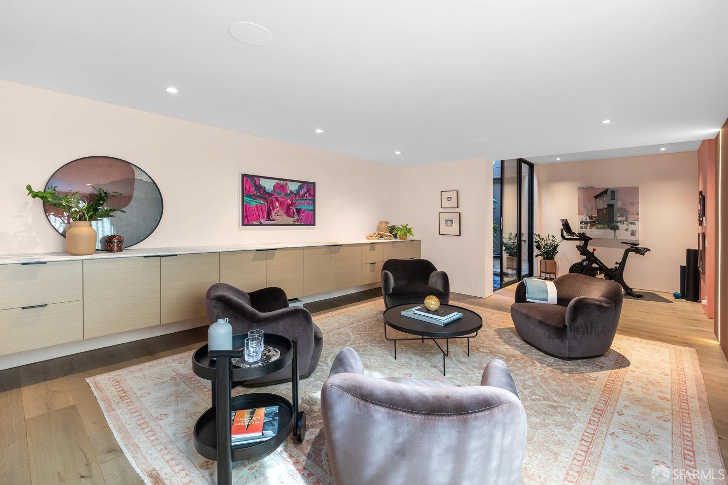 Detail Gallery Image 74 of 93 For 335 Diamond St, San Francisco,  CA 94114 - 3 Beds | 3 Baths
