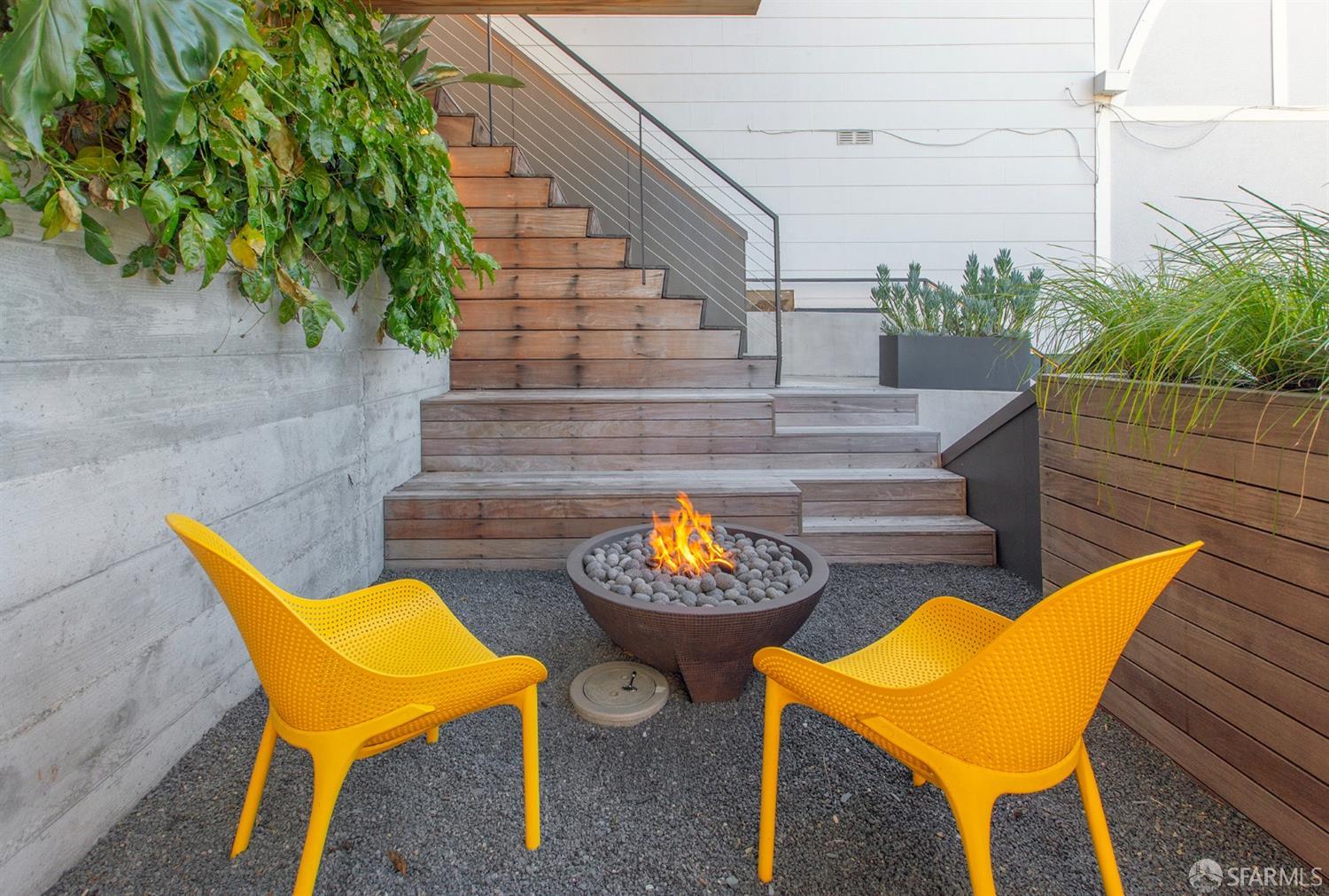 Detail Gallery Image 69 of 93 For 335 Diamond St, San Francisco,  CA 94114 - 3 Beds | 3 Baths
