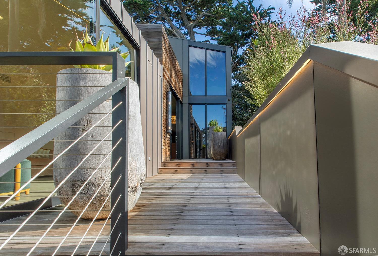 Detail Gallery Image 84 of 93 For 335 Diamond St, San Francisco,  CA 94114 - 3 Beds | 3 Baths