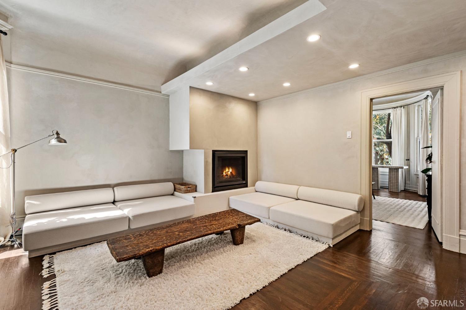 Photo #13: 425018368 Listing: Photo #13