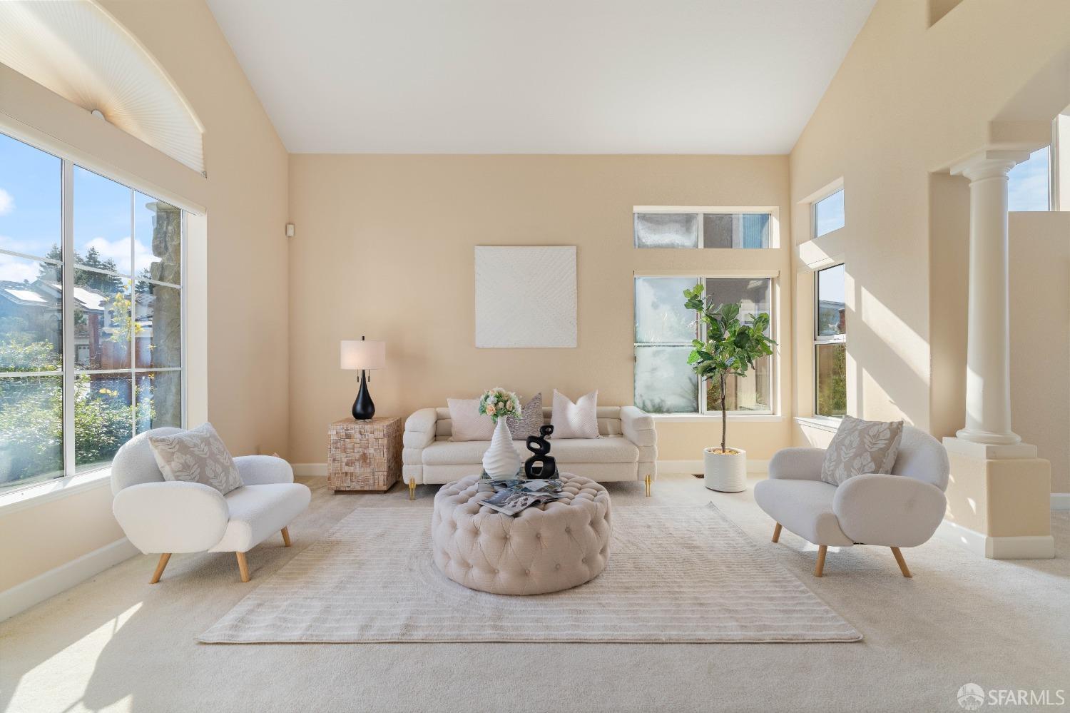 Detail Gallery Image 5 of 49 For 17 Lakewood Cir, San Mateo,  CA 94402 - 4 Beds | 3 Baths