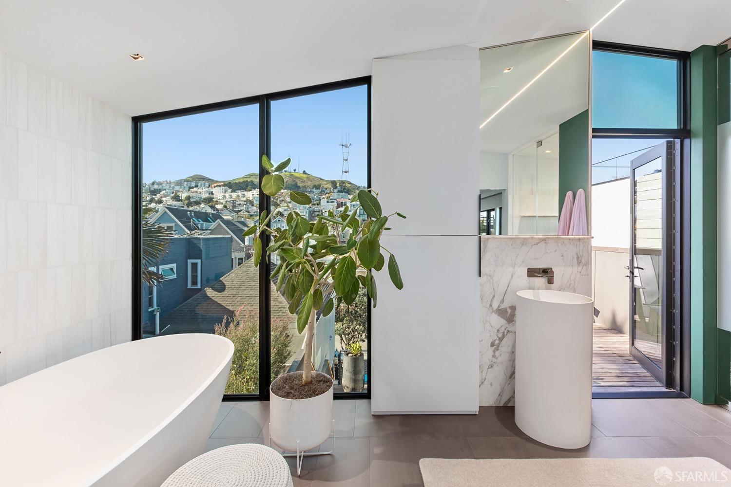 Detail Gallery Image 56 of 93 For 335 Diamond St, San Francisco,  CA 94114 - 3 Beds | 3 Baths