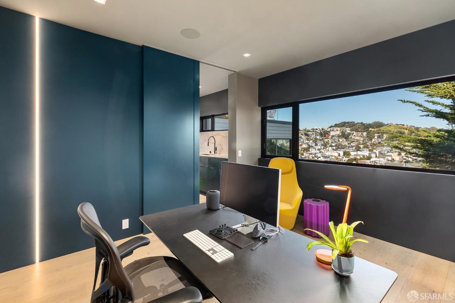 Detail Gallery Image 80 of 93 For 335 Diamond St, San Francisco,  CA 94114 - 3 Beds | 3 Baths