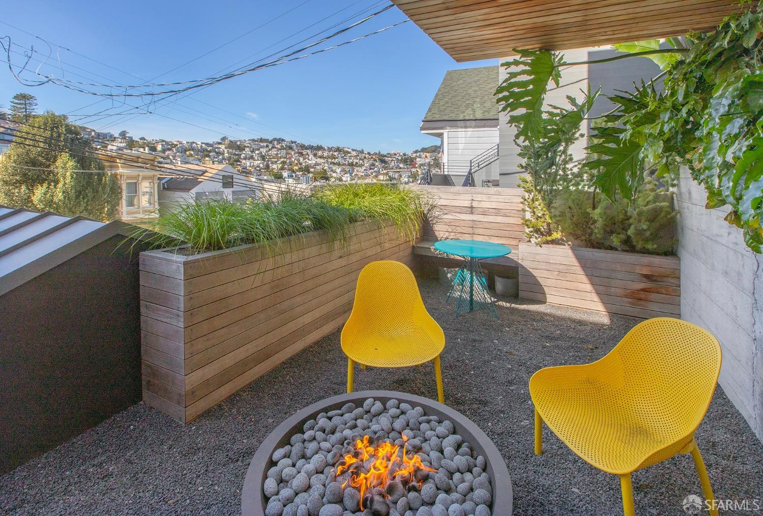 Detail Gallery Image 68 of 93 For 335 Diamond St, San Francisco,  CA 94114 - 3 Beds | 3 Baths