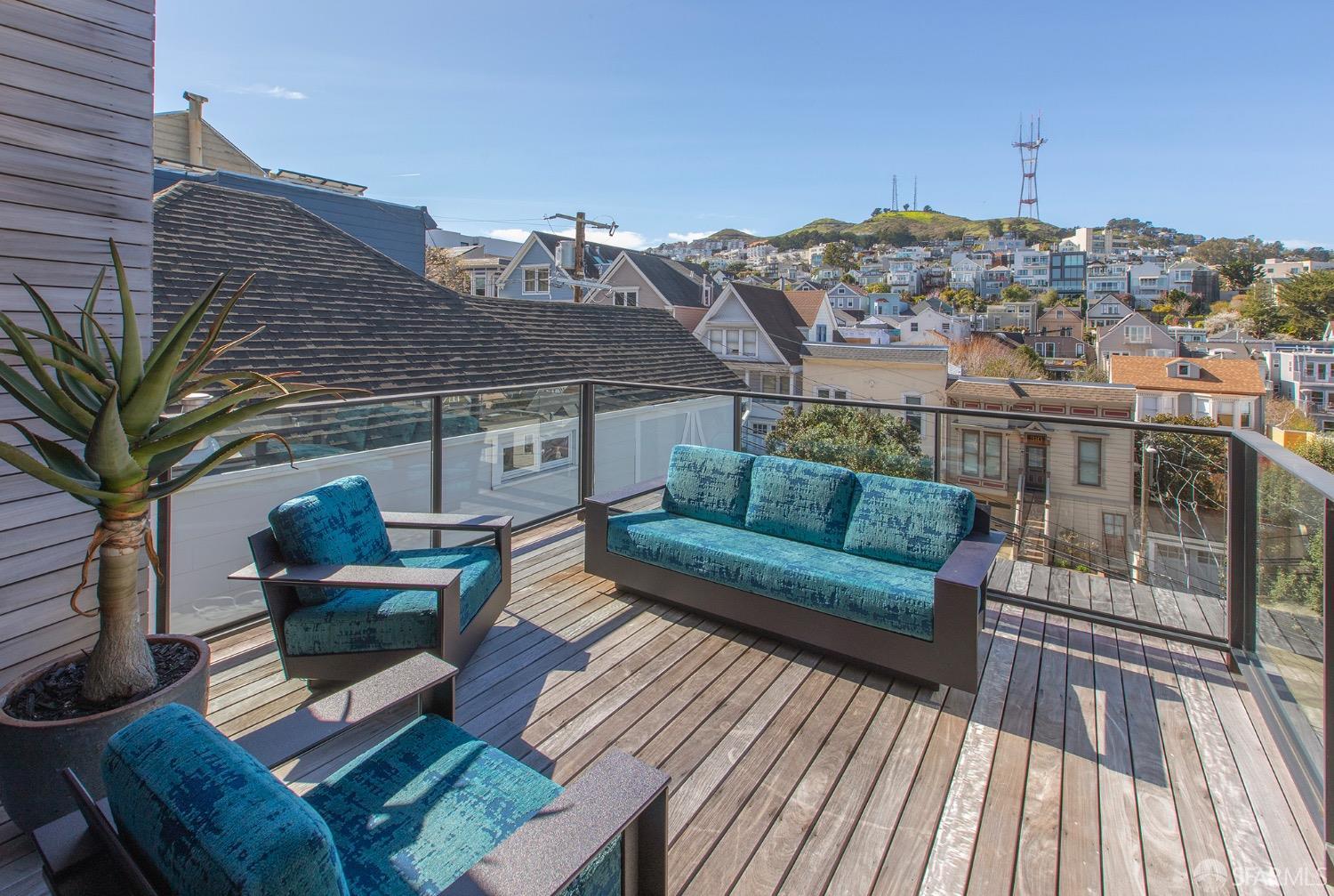 Detail Gallery Image 10 of 93 For 335 Diamond St, San Francisco,  CA 94114 - 3 Beds | 3 Baths