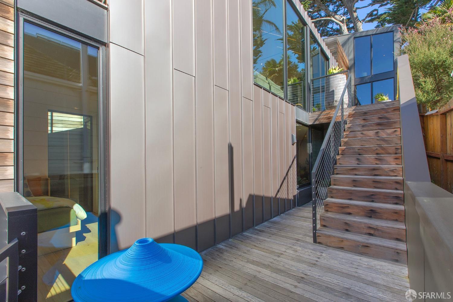 Detail Gallery Image 65 of 93 For 335 Diamond St, San Francisco,  CA 94114 - 3 Beds | 3 Baths