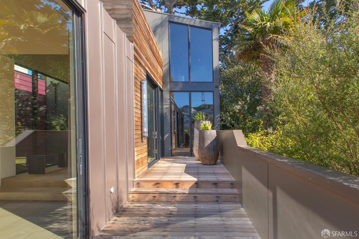 Detail Gallery Image 63 of 93 For 335 Diamond St, San Francisco,  CA 94114 - 3 Beds | 3 Baths