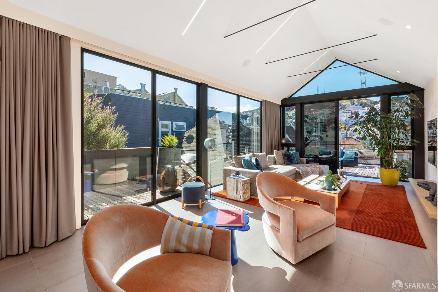 Detail Gallery Image 13 of 93 For 335 Diamond St, San Francisco,  CA 94114 - 3 Beds | 3 Baths
