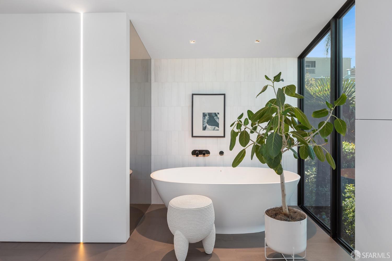 Detail Gallery Image 55 of 93 For 335 Diamond St, San Francisco,  CA 94114 - 3 Beds | 3 Baths