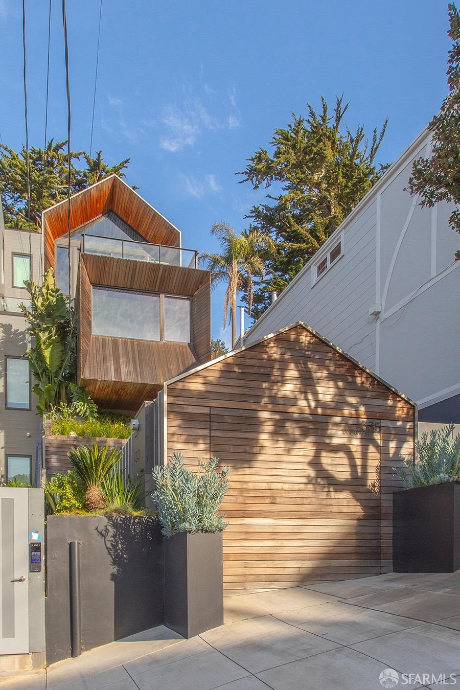 Detail Gallery Image 89 of 93 For 335 Diamond St, San Francisco,  CA 94114 - 3 Beds | 3 Baths