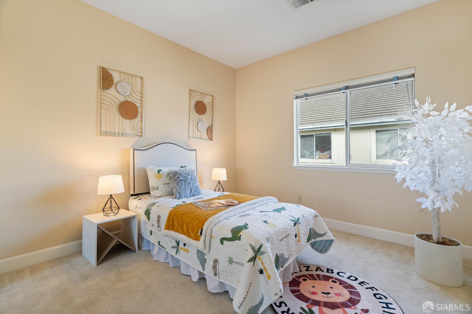 Detail Gallery Image 26 of 49 For 17 Lakewood Cir, San Mateo,  CA 94402 - 4 Beds | 3 Baths