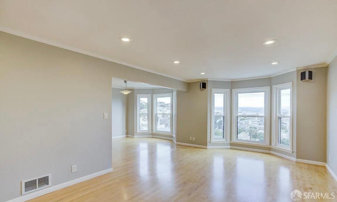 Detail Gallery Image 1 of 9 For 632 Missouri St #B,  San Francisco,  CA 94107 - 3 Beds | 2 Baths