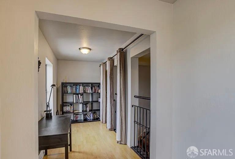 Detail Gallery Image 7 of 9 For 632 Missouri St #B,  San Francisco,  CA 94107 - 3 Beds | 2 Baths