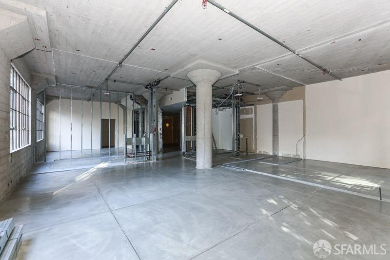 Photo #8: 425017227 Listing: Photo #8