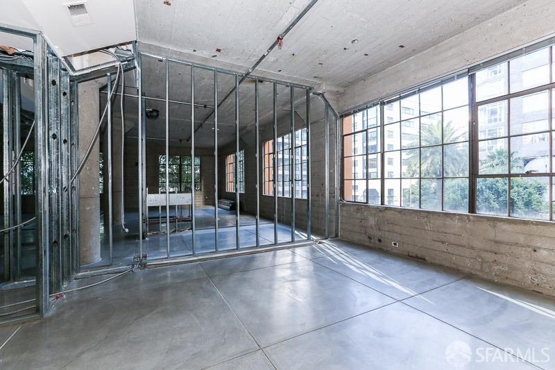Photo #13: 425017227 Listing: Photo #13