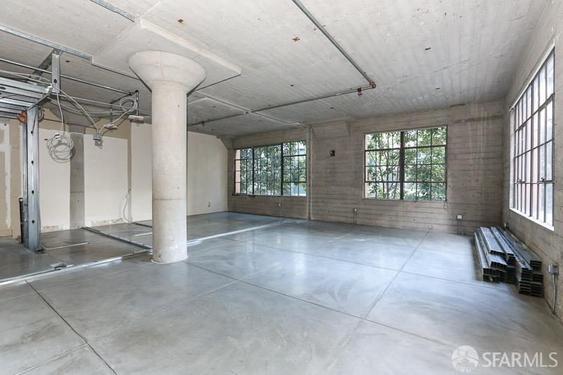 Photo #7: 425017227 Listing: Photo #7