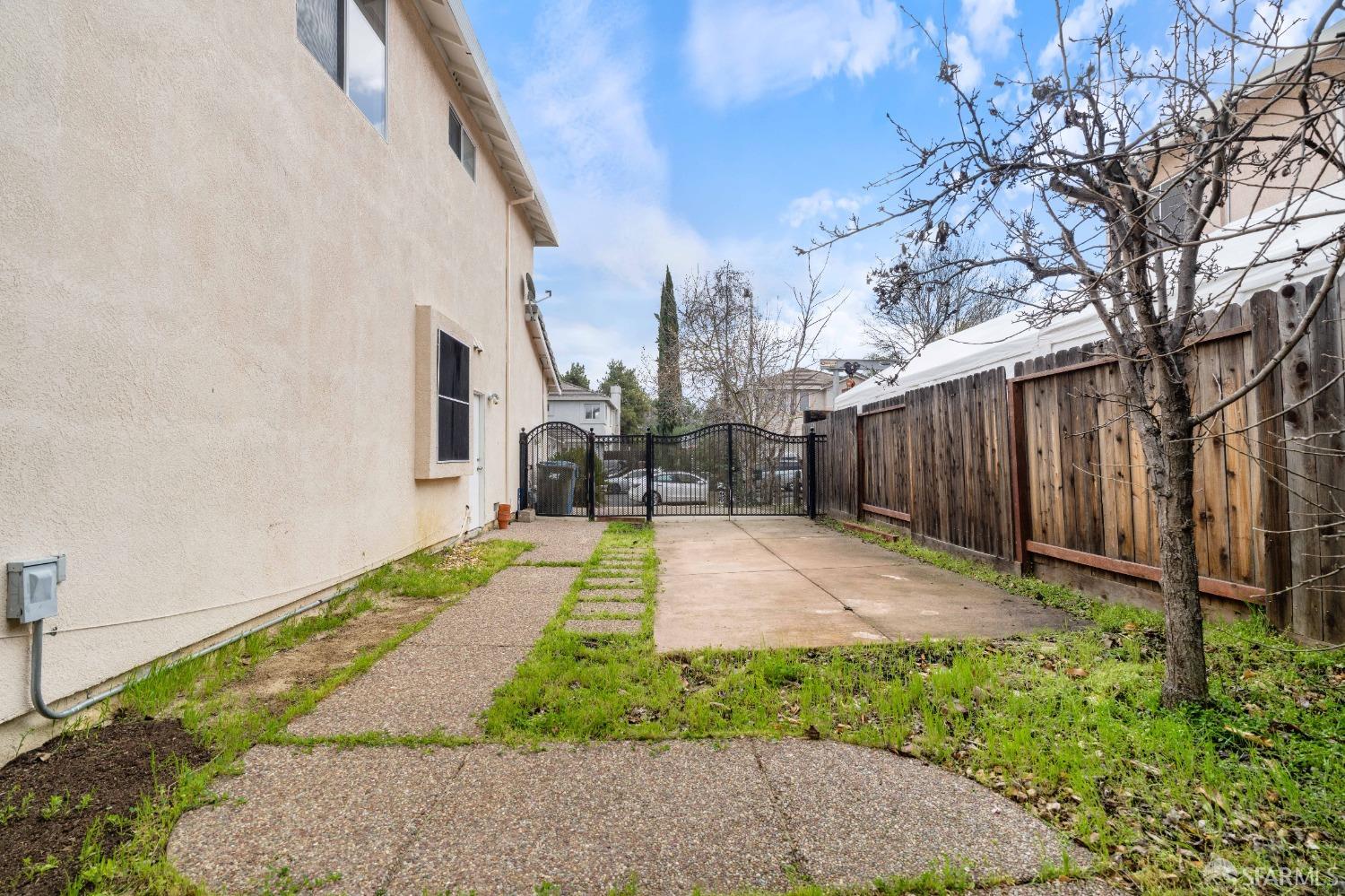 Detail Gallery Image 43 of 56 For 2626 Orange Way, Antioch,  CA 94531 - 5 Beds | 2/1 Baths