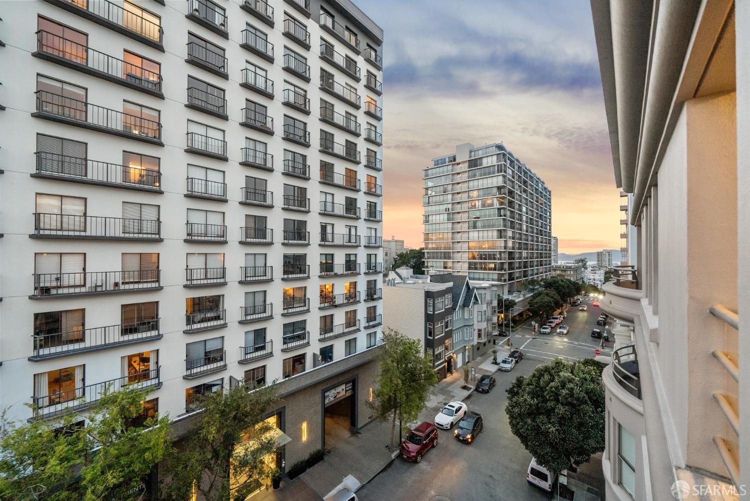 Detail Gallery Image 30 of 35 For 1220 Jones St #601,  San Francisco,  CA 94109 - 3 Beds | 3 Baths