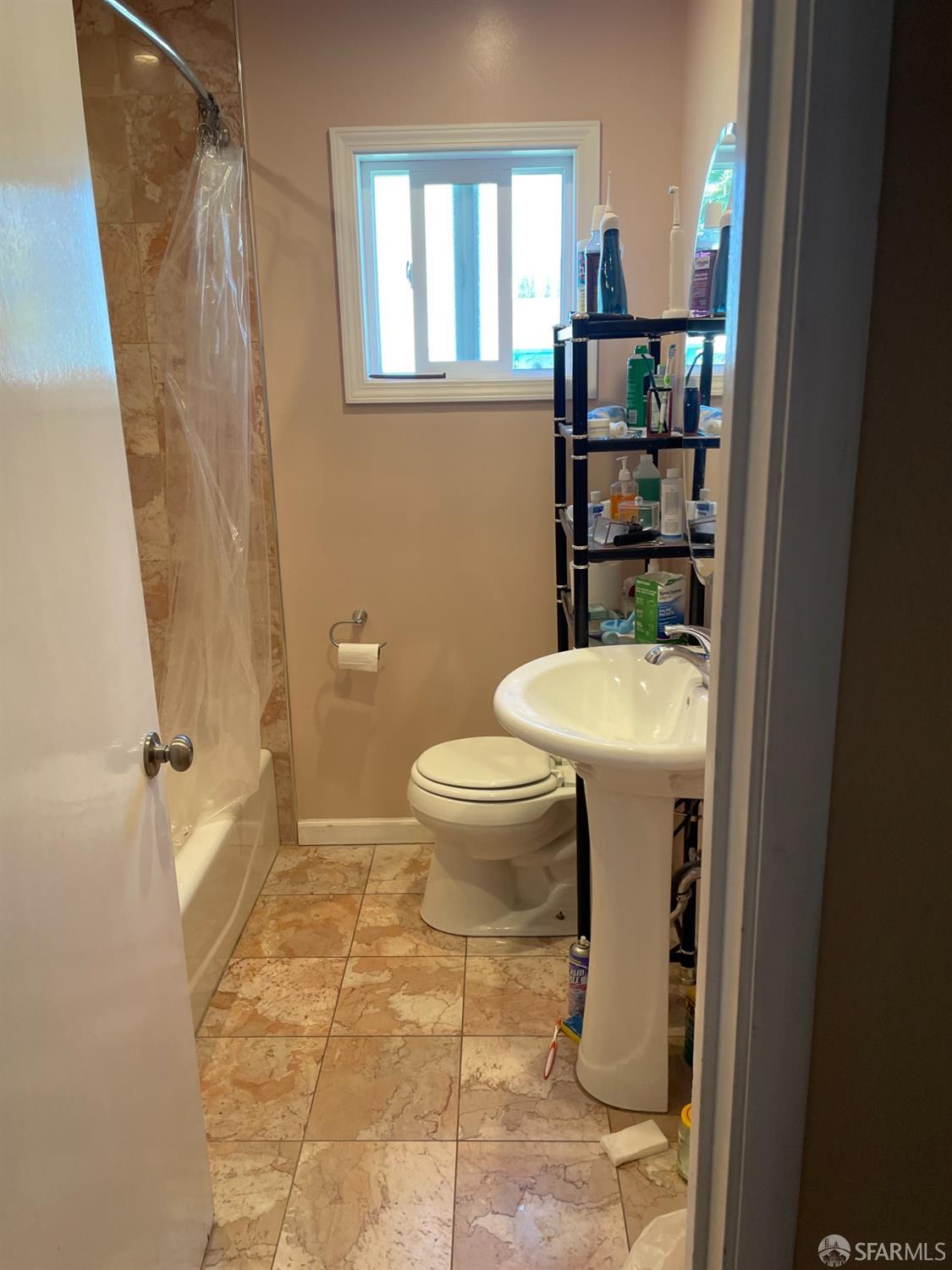 Detail Gallery Image 30 of 38 For 21723 Ada St, Castro Valley,  CA 94546 - 3 Beds | 2 Baths