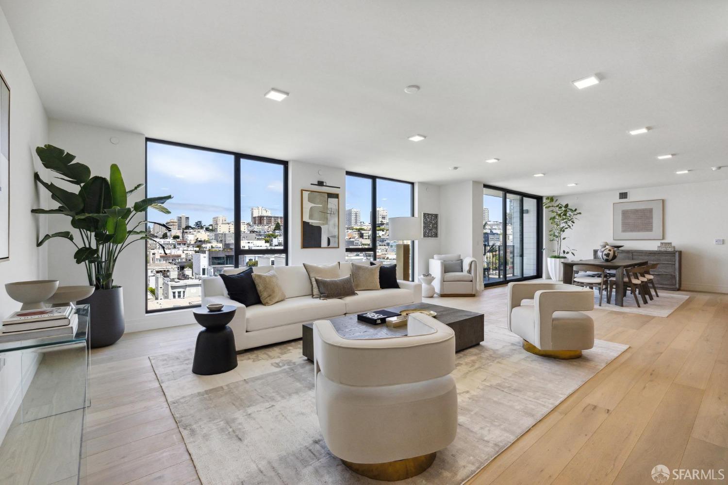 Photo #3: 425022791 Listing 