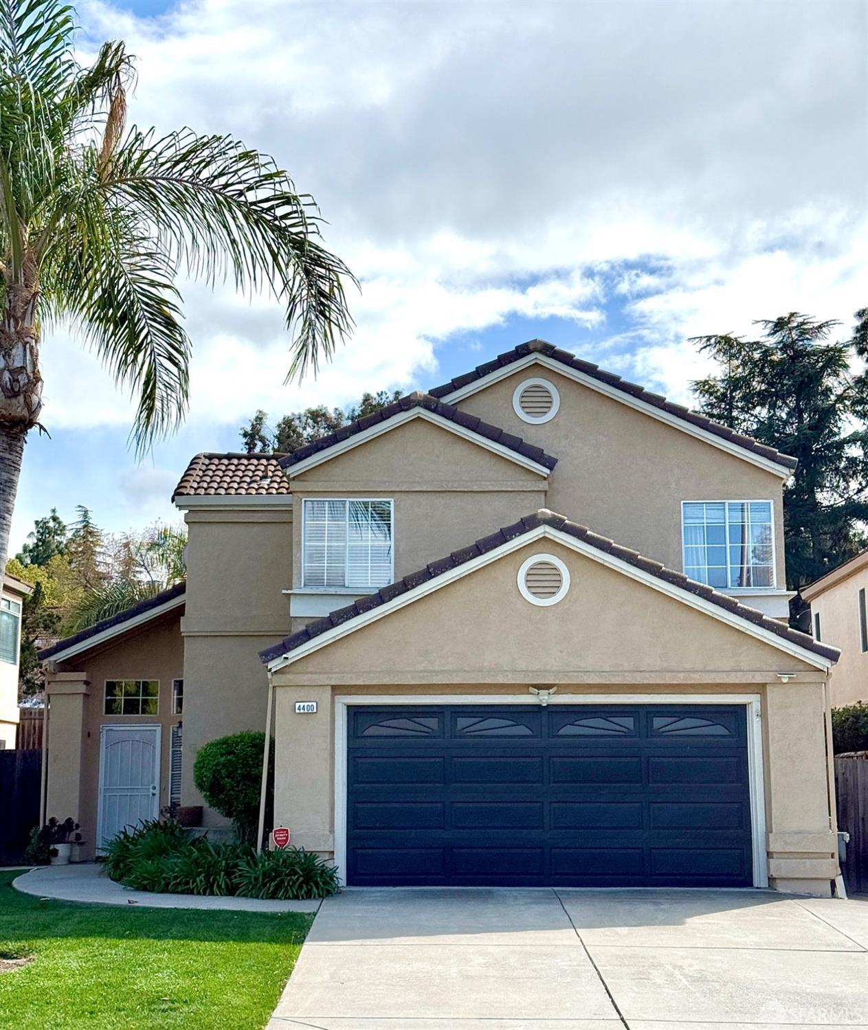 Detail Gallery Image 4 of 16 For 4400 Elk Dr, Antioch,  CA 94531 - 3 Beds | 2/1 Baths