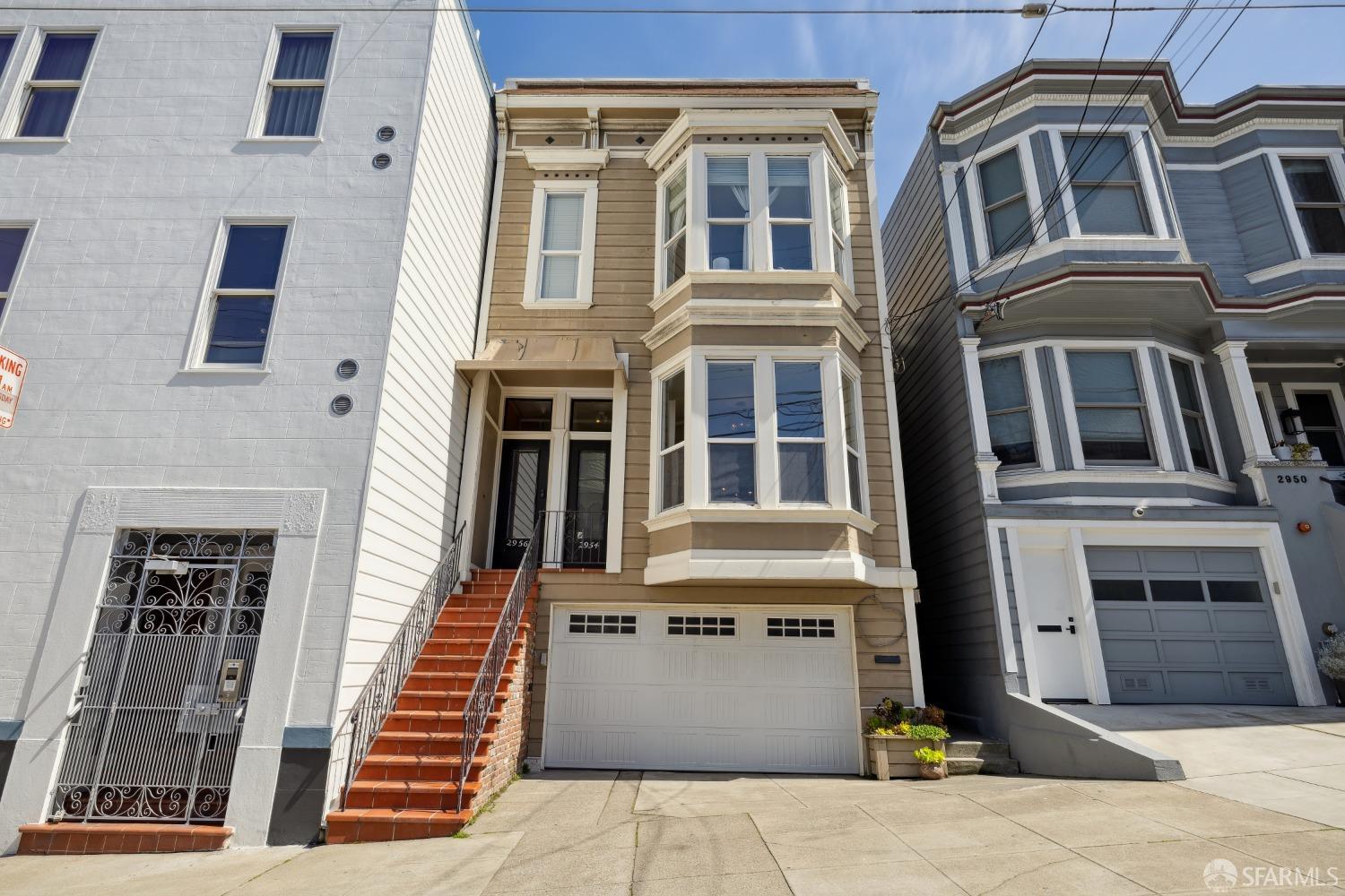 Detail Gallery Image 1 of 1 For 2954 Webster St, San Francisco,  CA 94123 - 2 Beds | 2 Baths